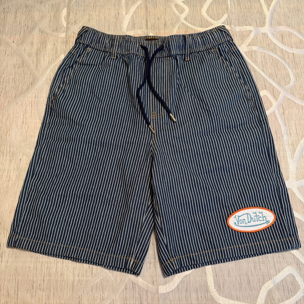 Von Dutch Originals Men Hickory Stripe Denim Shorts Blue White VD32587AF38 Small
